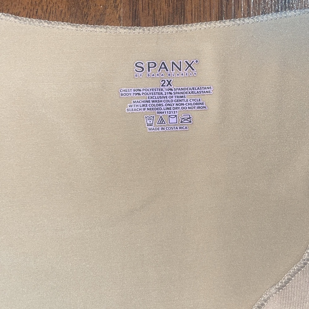 Spanx Hide & Sleek Camisole Size  2X Shaping Slimming Stretch Neutral Minimal - Picture 3 of 5